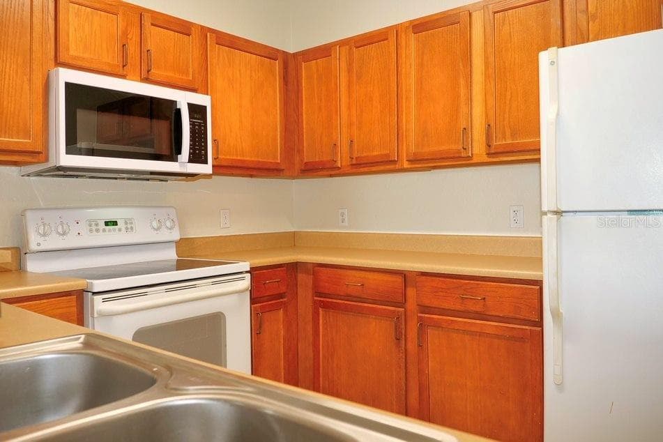 8225 CLAIRE ANN DRIVE # 305, ORLANDO, FL 32825 — zdjęcie 5