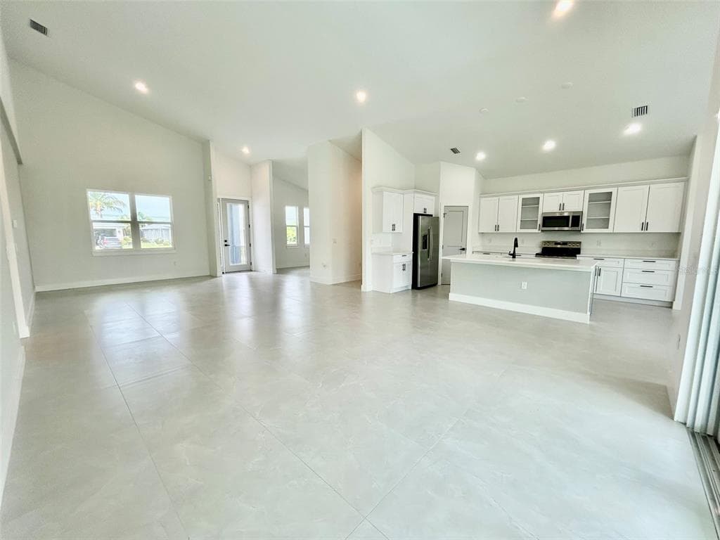 8181 TECUMSEH CIRCLE, PORT CHARLOTTE, FL 33981 — zdjęcie 5
