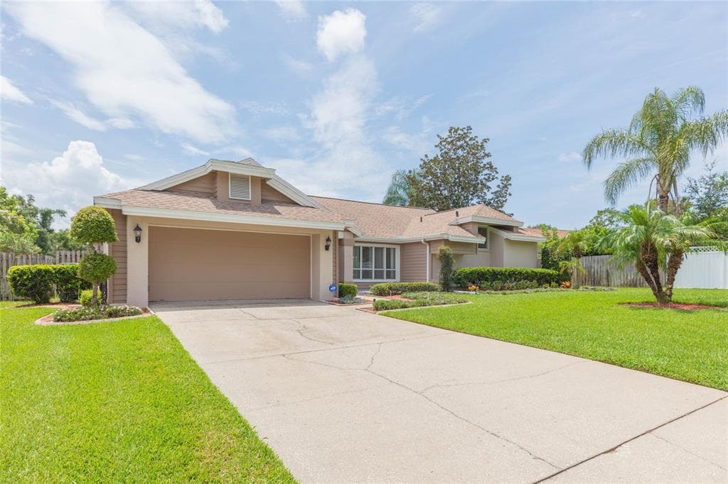 1405 OXFORDSHIRE COURT, BRANDON, FL 33510
