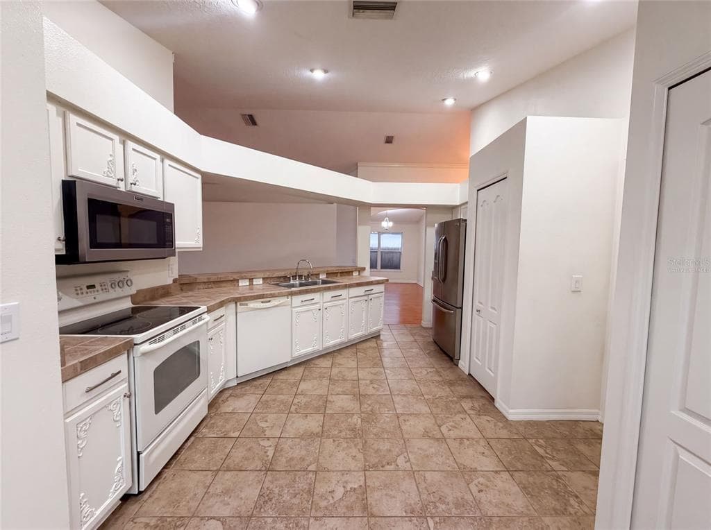 6941 CROWN LAKE DRIVE, GIBSONTON, FL 33534 — zdjęcie 2