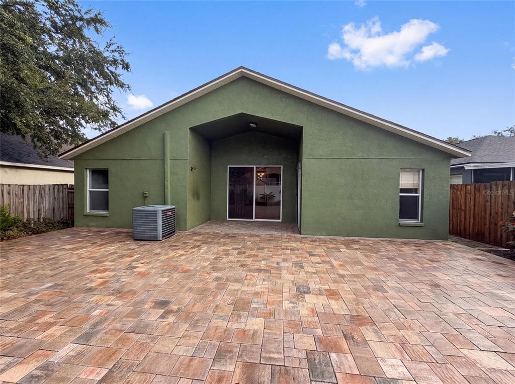 6941 CROWN LAKE DRIVE, GIBSONTON, FL 33534 — zdjęcie 5