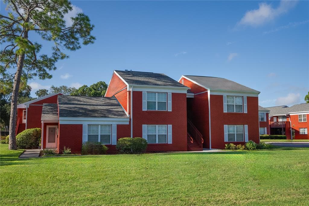 8210 12TH WAY N # G, ST PETERSBURG, FL 33702