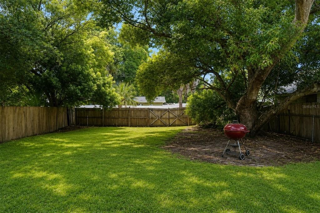 1120 11TH AVENUE S, ST PETERSBURG, FL 33705 — zdjęcie 3