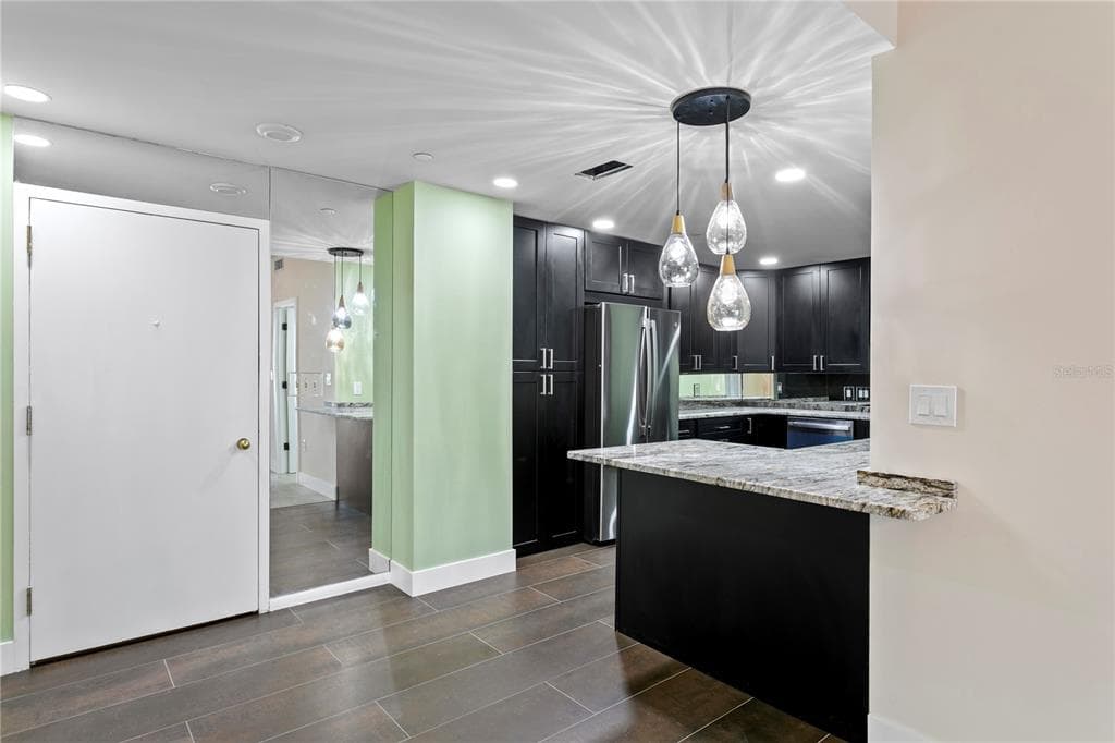 1 BEACH DRIVE SE # 1112, ST PETERSBURG, FL 33701 — zdjęcie 4