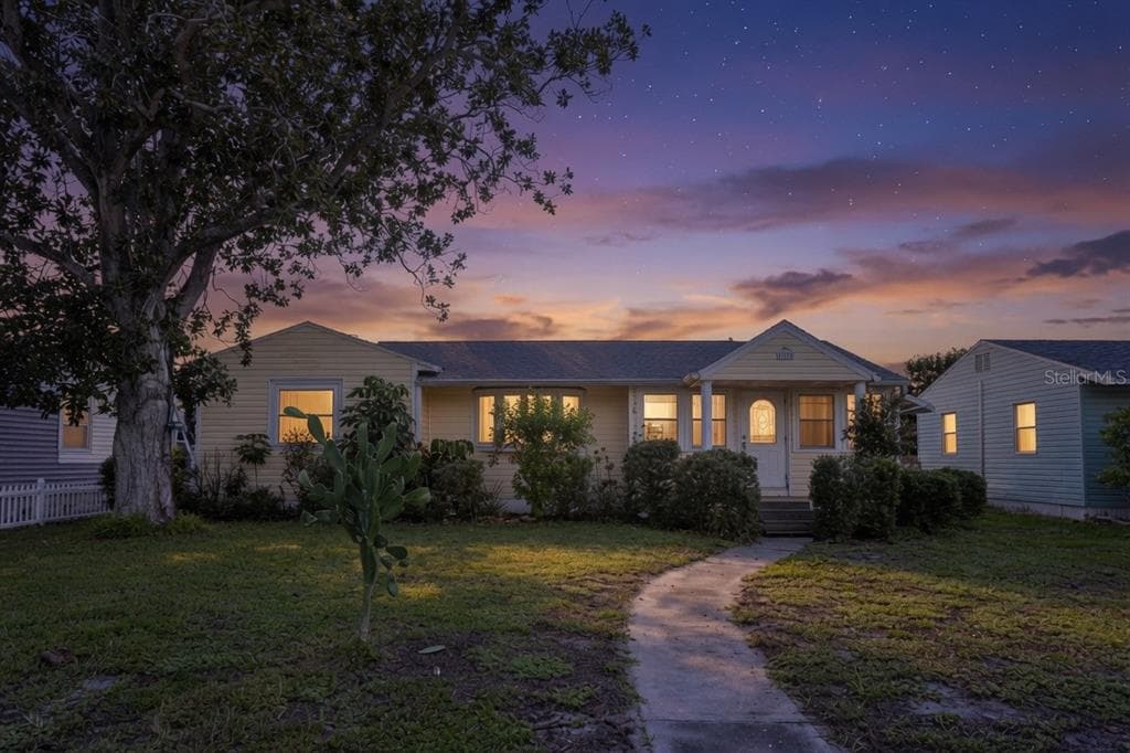 718 40TH AVENUE NE, ST PETERSBURG, FL 33703