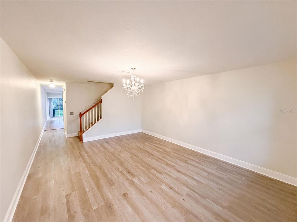 112 COQUINA BAY DRIVE, ST PETERSBURG, FL 33705 — zdjęcie 3