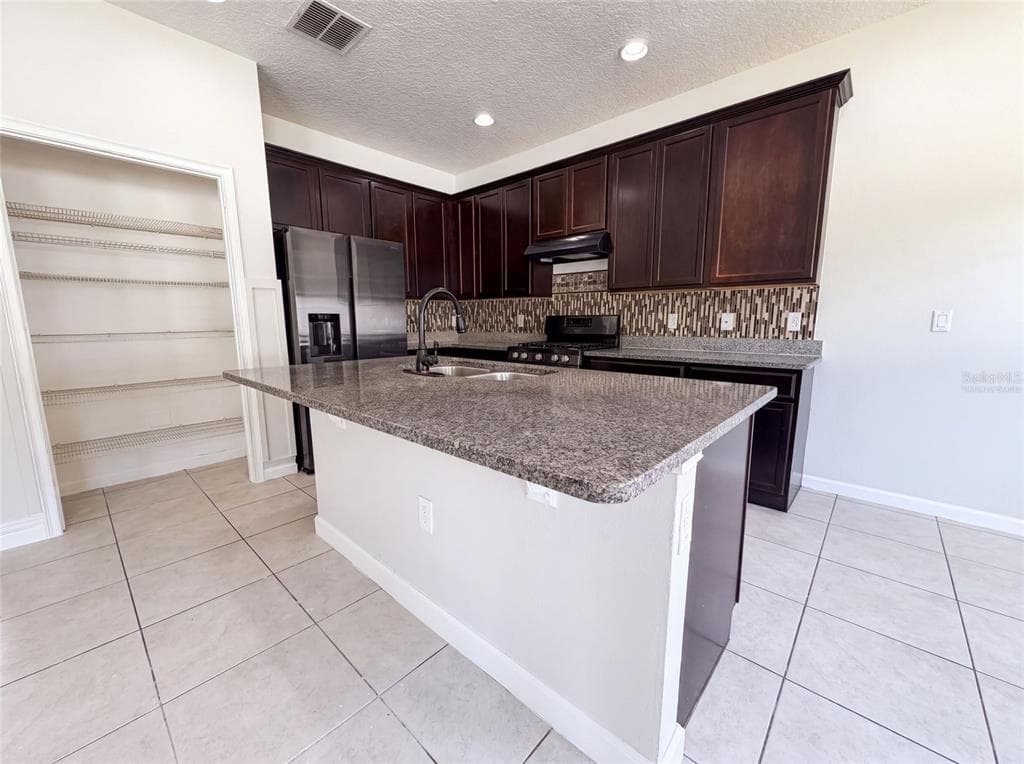 881 HARING LANE, MOUNT DORA, FL 32757 — zdjęcie 2
