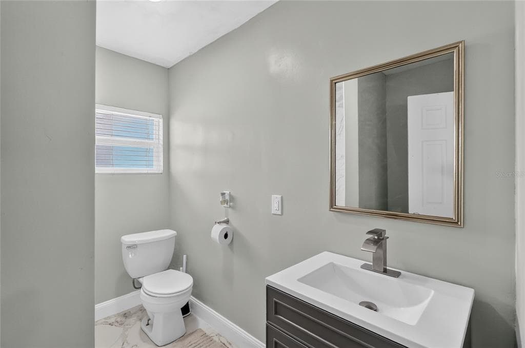 1119 54TH AVENUE N, ST PETERSBURG, FL 33703 — zdjęcie 3