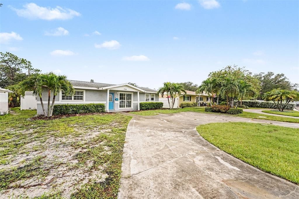 766 41ST AVENUE NE, ST PETERSBURG, FL 33703 — zdjęcie 2