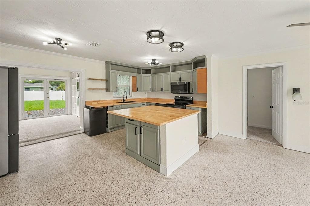 766 41ST AVENUE NE, ST PETERSBURG, FL 33703 — zdjęcie 4