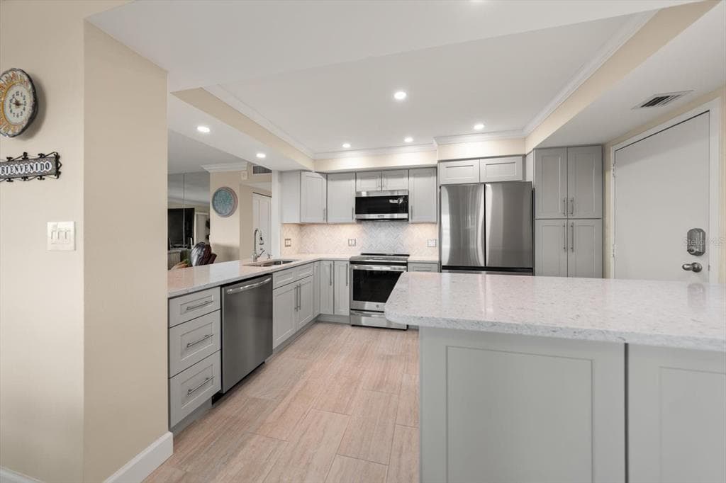 1621 GULF BOULEVARD # 607, CLEARWATER BEACH, FL 33767 — zdjęcie 5