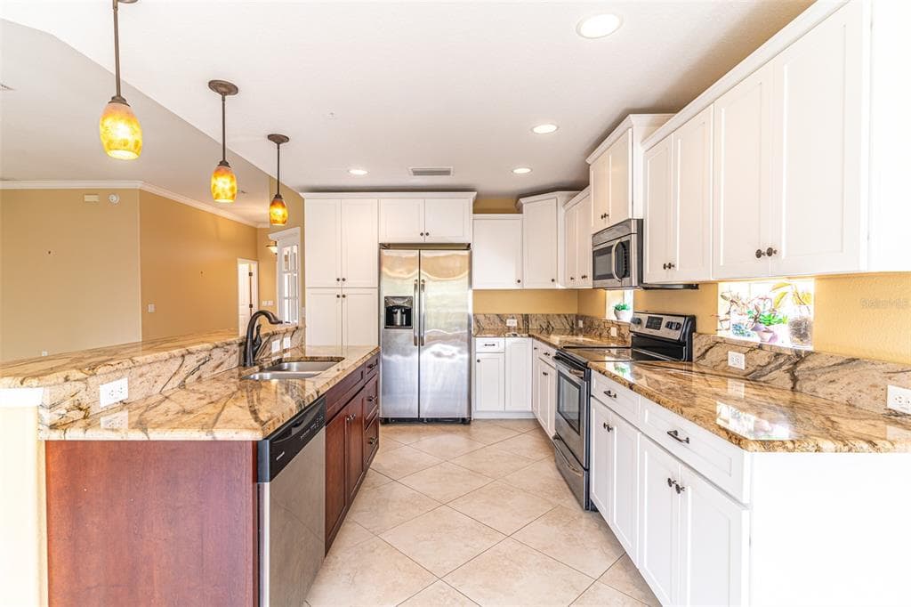 3715 SEBRING PARKWAY, SEBRING, FL 33870 — zdjęcie 2