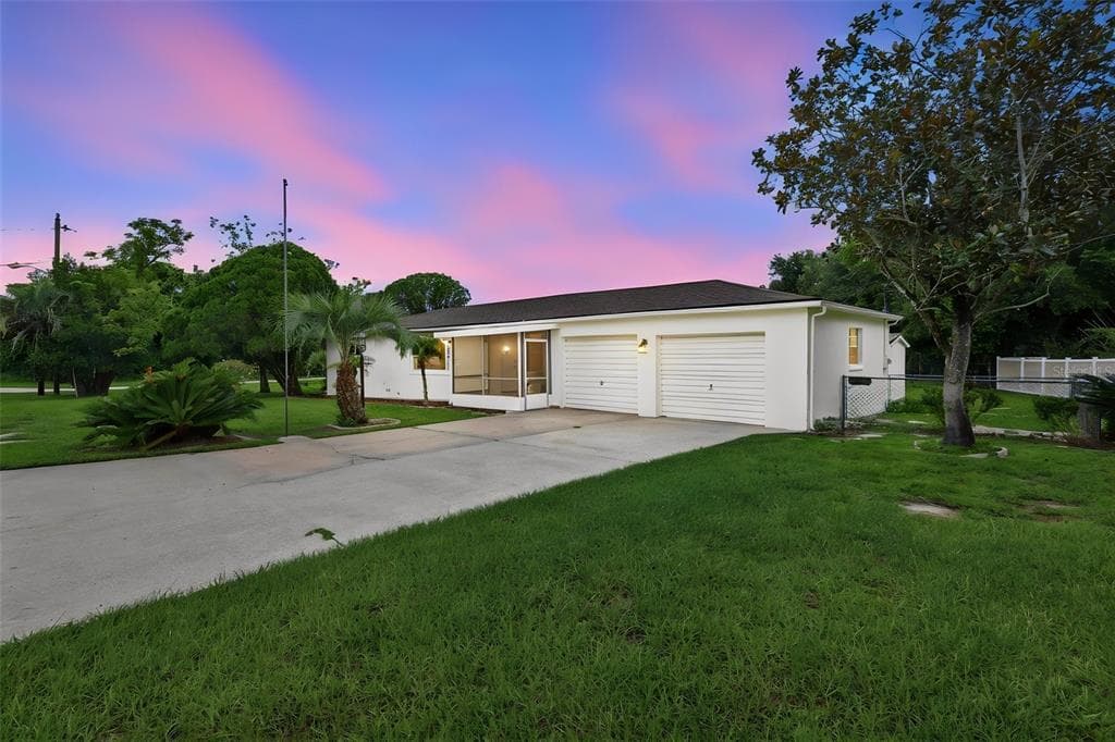 18 ASTER DRIVE, DEBARY, FL 32713
