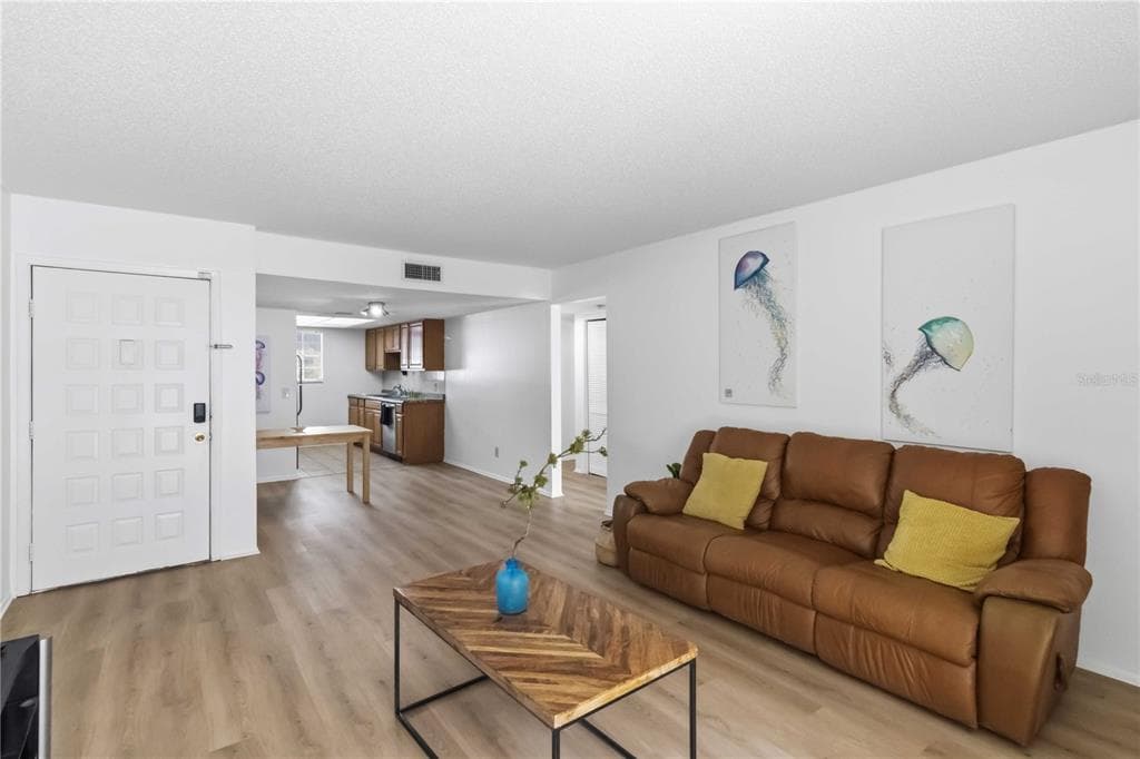 14462 REUTER STRASSE CIRCLE # 607, TAMPA, FL 33613 — zdjęcie 2