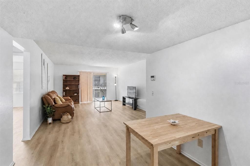 14462 REUTER STRASSE CIRCLE # 607, TAMPA, FL 33613 — zdjęcie 3