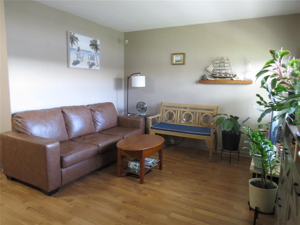 5815 18TH STREET N # 16, ST PETERSBURG, FL 33714 — zdjęcie 4