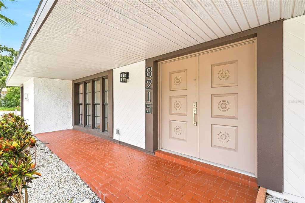 8215 LA SERENA DRIVE, TAMPA, FL 33614 — zdjęcie 3
