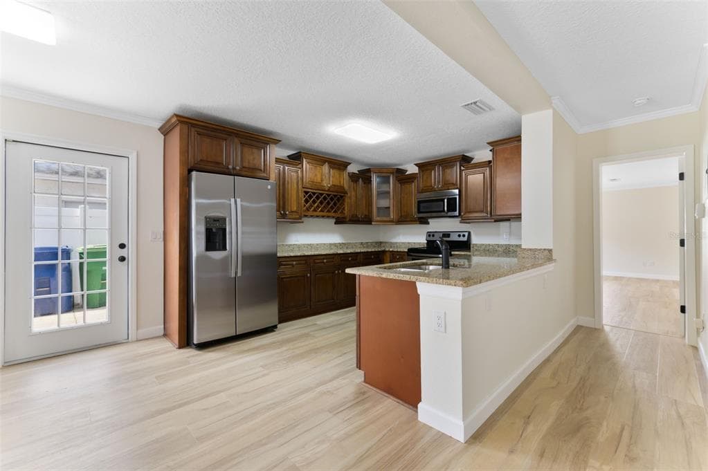 4727 W BAY VISTA AVENUE, TAMPA, FL 33611 — zdjęcie 2