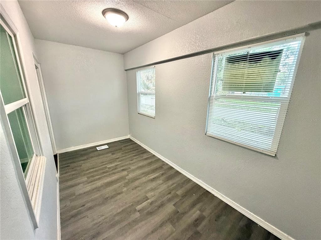 4700 10TH AVENUE S, ST PETERSBURG, FL 33711 — zdjęcie 2