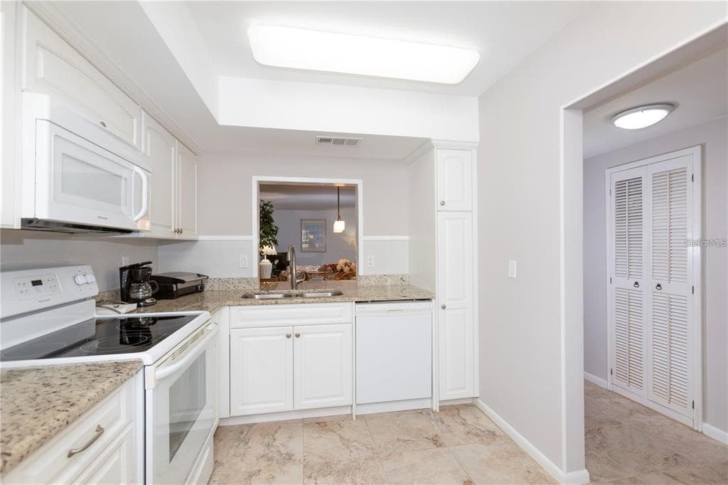 4632 MARINE PARKWAY # 201, NEW PORT RICHEY, FL 34652 — zdjęcie 3