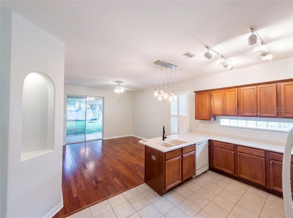 33450 IRONGATE DRIVE, LEESBURG, FL 34788 — zdjęcie 2
