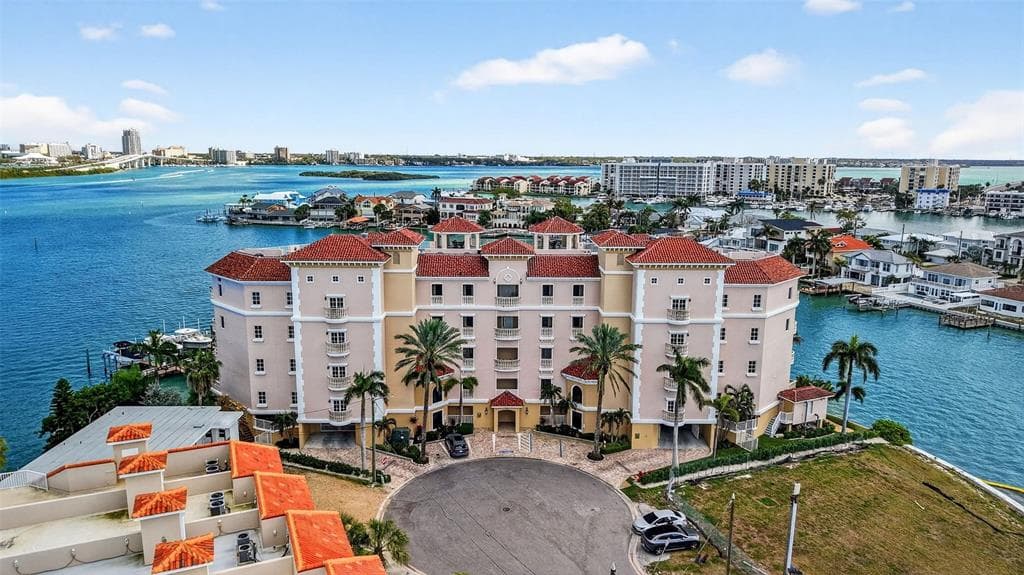 205 BRIGHTWATER DRIVE # 202, CLEARWATER BEACH, FL 33767