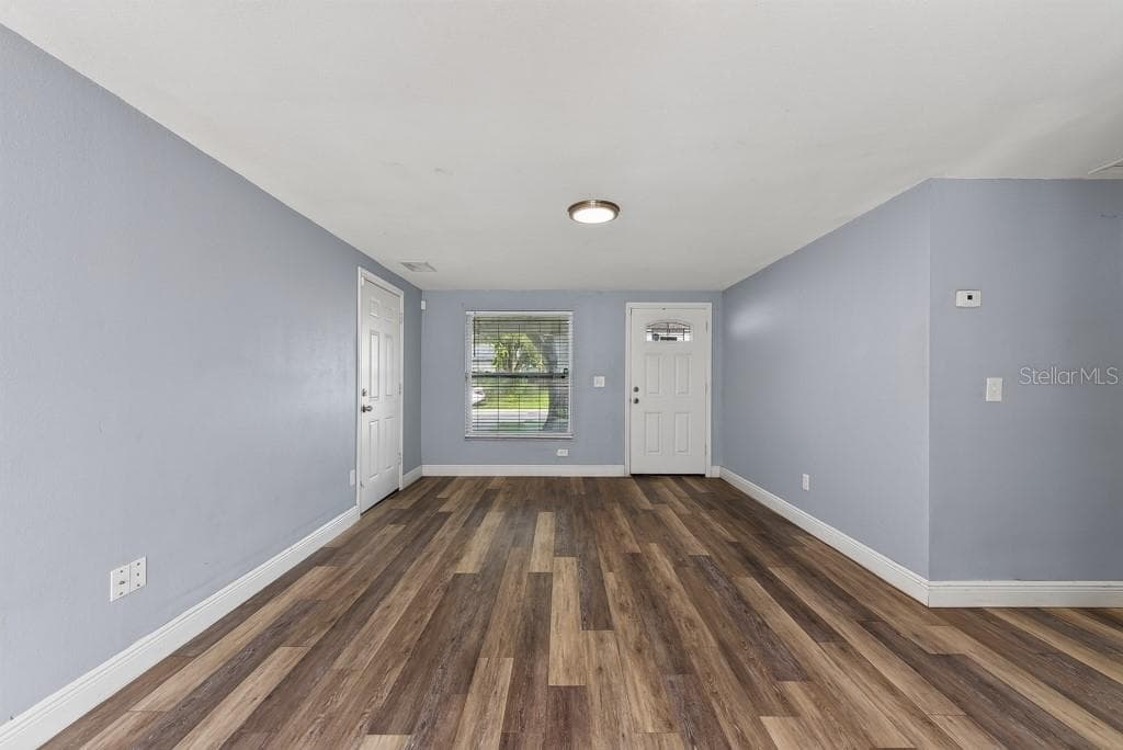 3417 DANNY BRYAN BOULEVARD, TAMPA, FL 33619 — zdjęcie 5