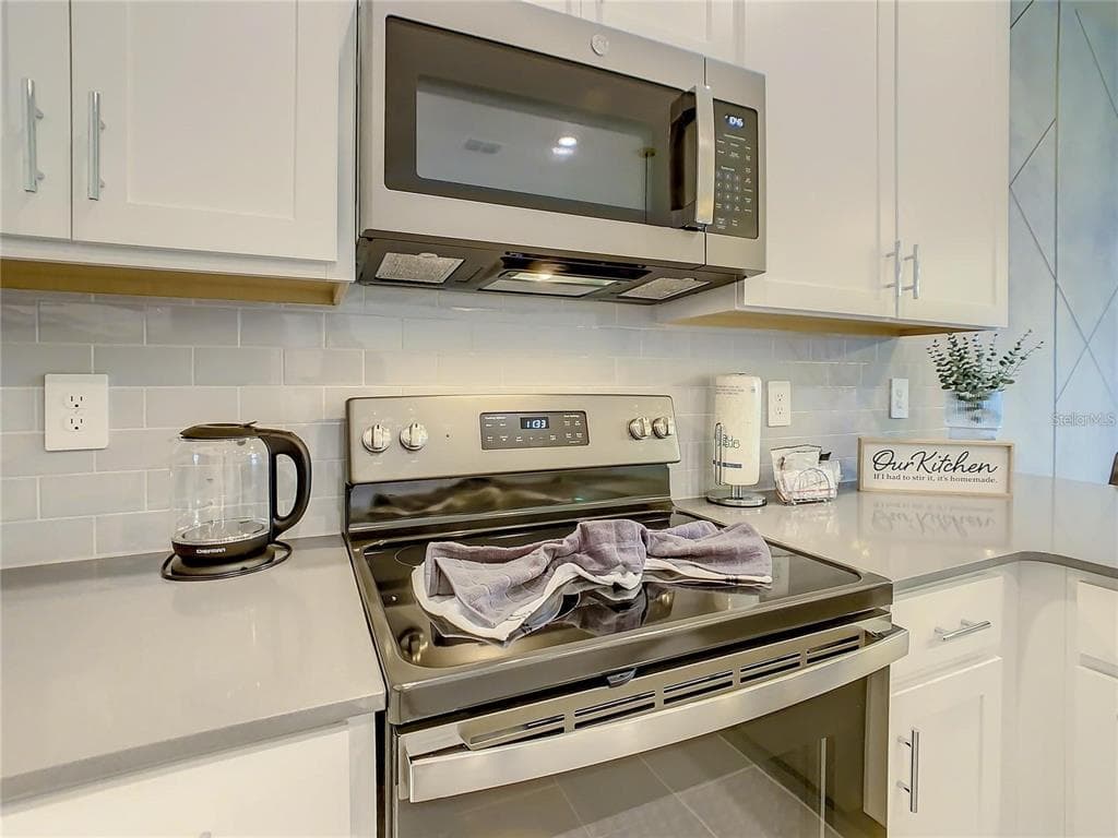 8853 CABOT CLIFFS DRIVE # 104, DAVENPORT, FL 33896 — zdjęcie 3