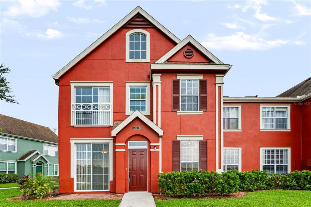 9818 LAKE CHASE ISLAND WAY # 9818, TAMPA, FL 33626