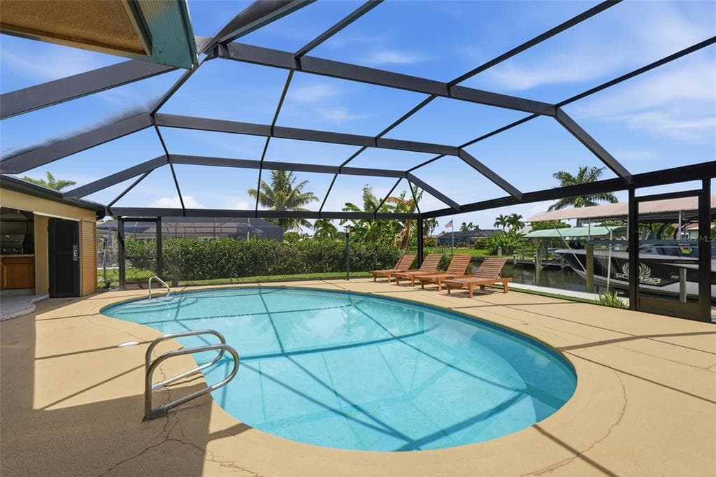 418 AVALON DRIVE, CAPE CORAL, FL 33904 — zdjęcie 2