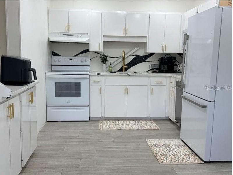 2440 HILLVIEW STREET, SARASOTA, FL 34239 — zdjęcie 2