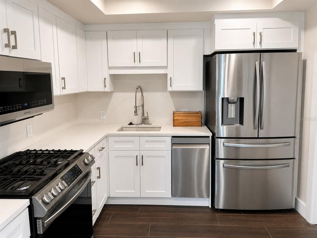 1847 SHORE DRIVE S # 101, ST PETERSBURG, FL 33707 — zdjęcie 4