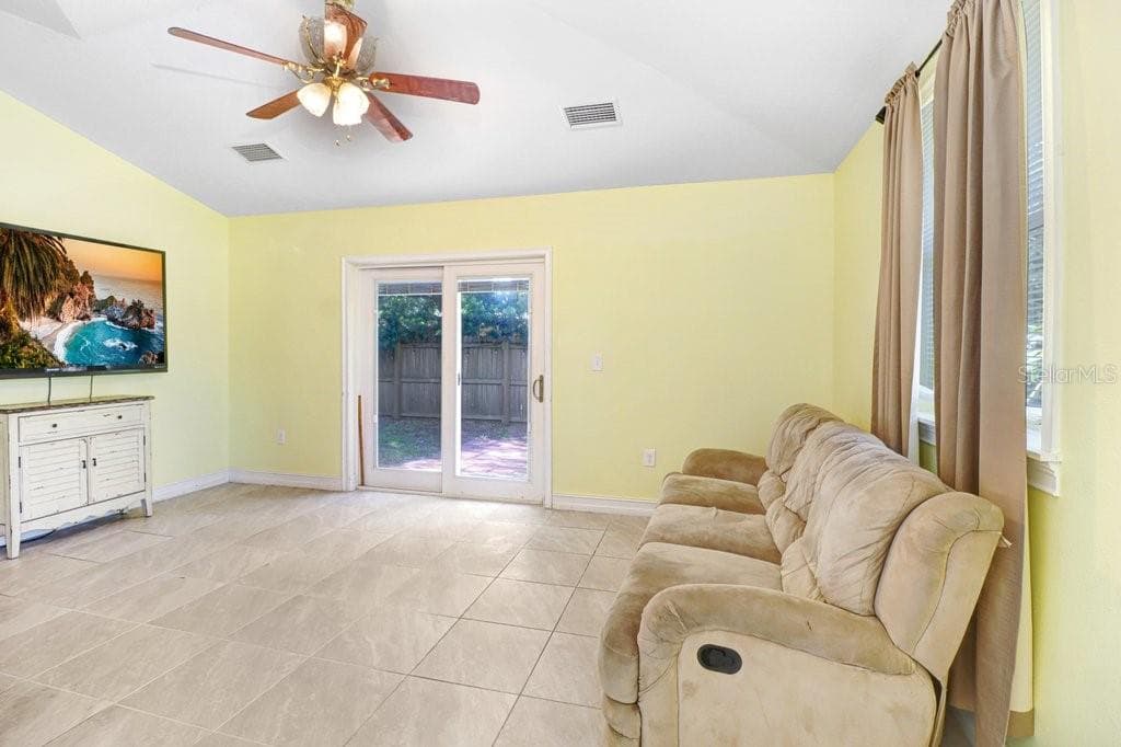 1131 DOGWOOD AVENUE, TAMPA, FL 33613 — zdjęcie 4
