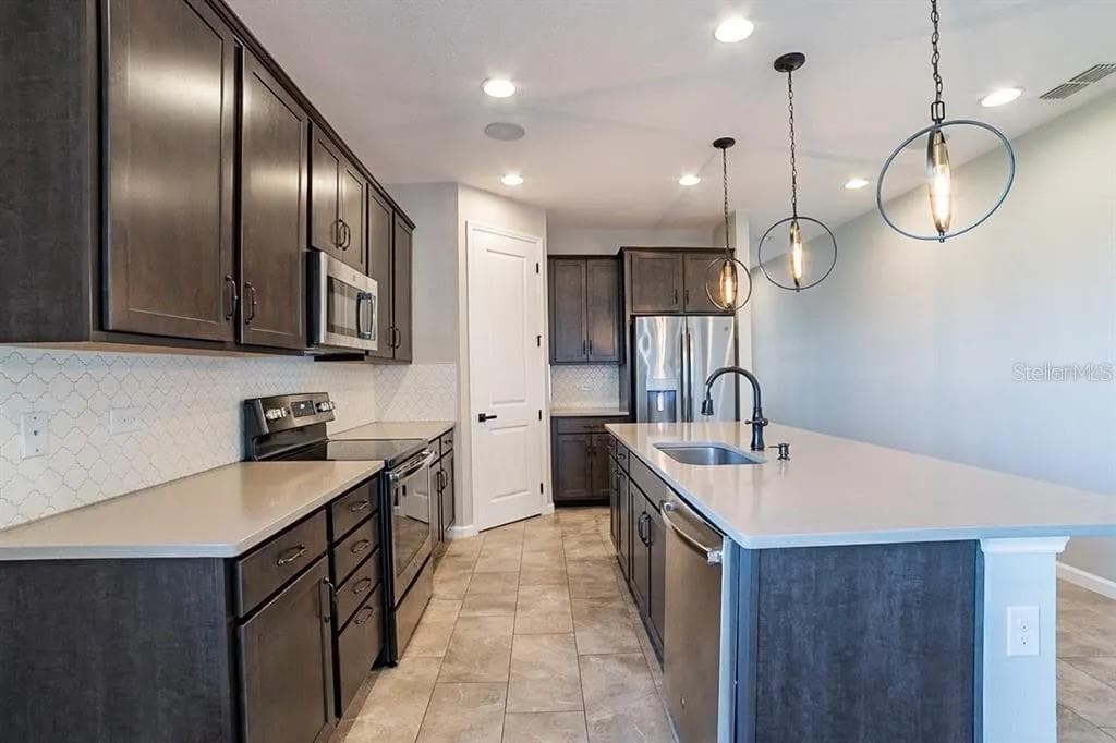 203 SANGMON COURT, GROVELAND, FL 34736 — zdjęcie 2