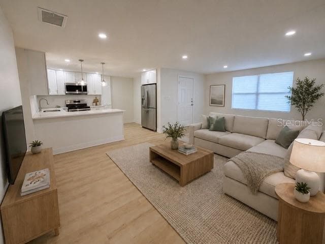 4533 W FERN STREET, TAMPA, FL 33614 — zdjęcie 4