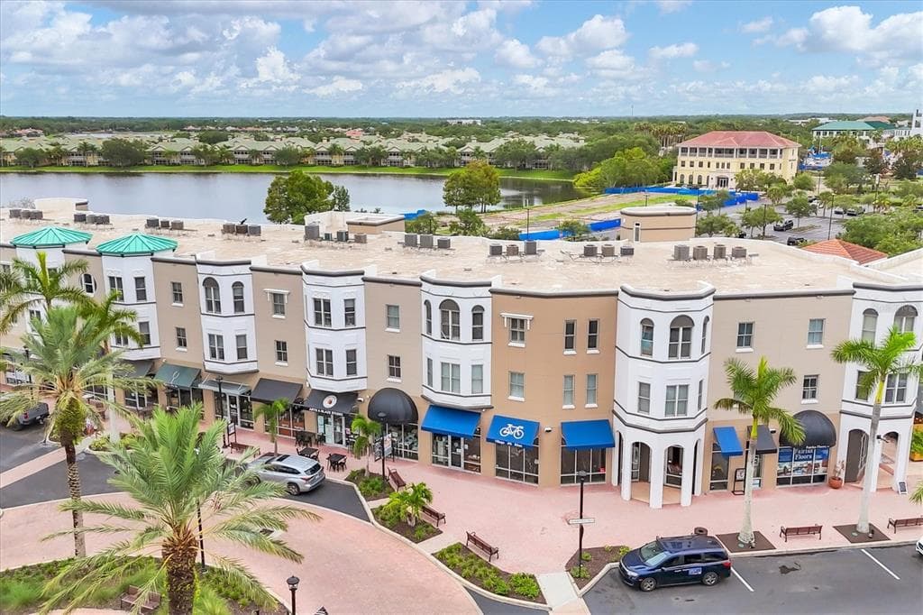 8111 LAKEWOOD MAIN STREET # 306, LAKEWOOD RANCH, FL 34202