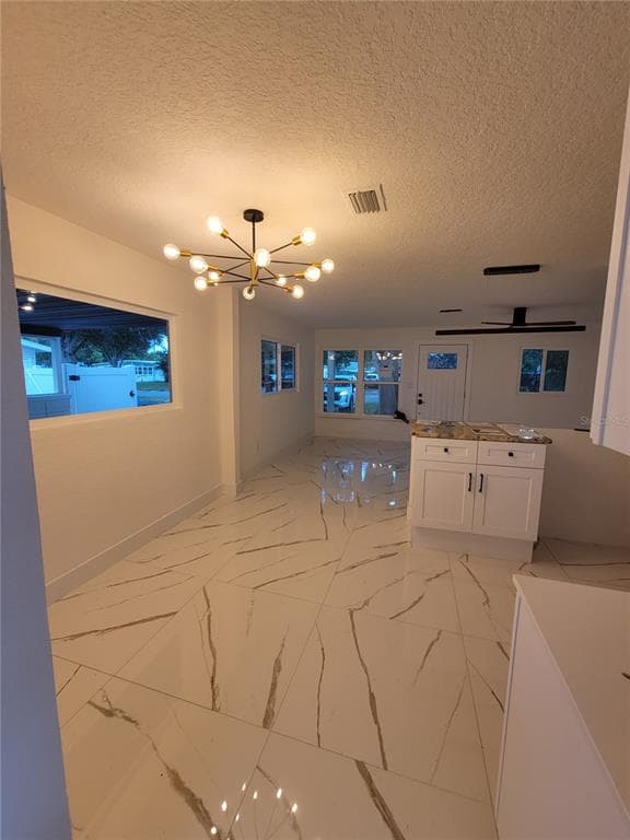 7498 N ORPINE DRIVE, ST PETERSBURG, FL 33702 — zdjęcie 5