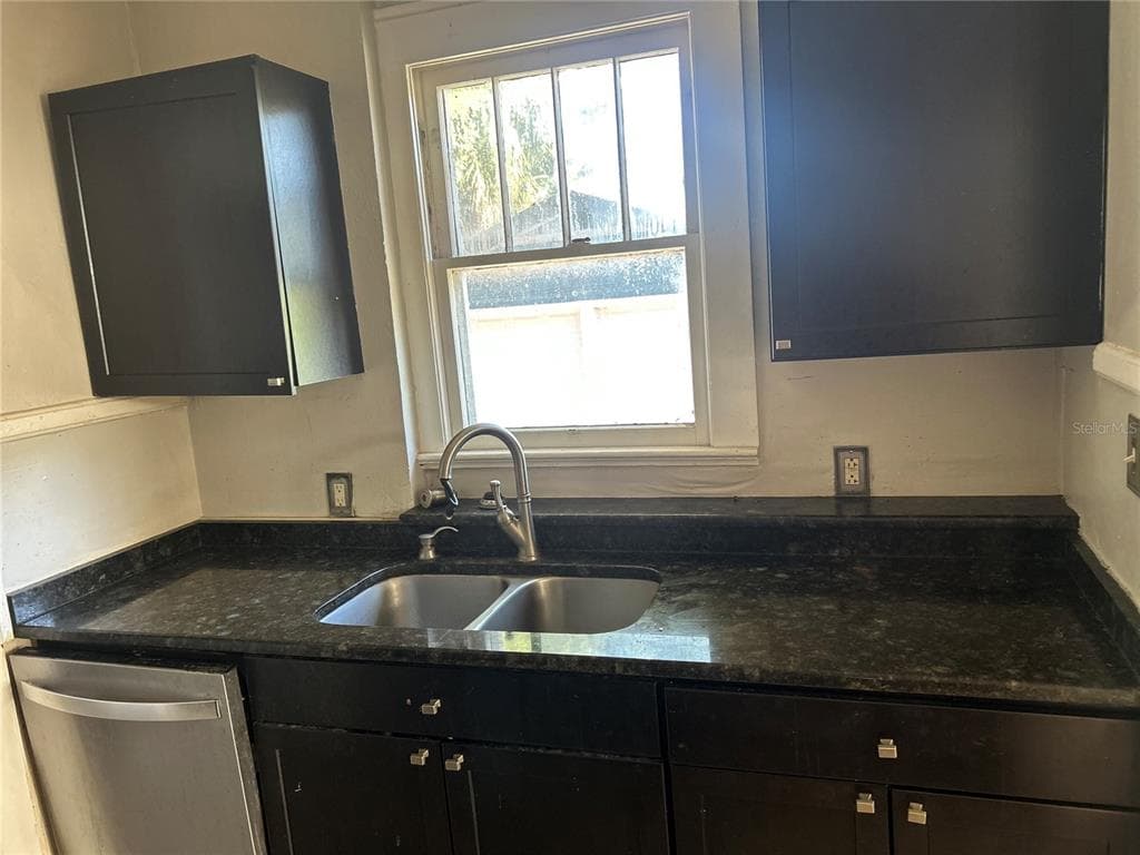 314 30TH STREET N, ST PETERSBURG, FL 33713 — zdjęcie 2