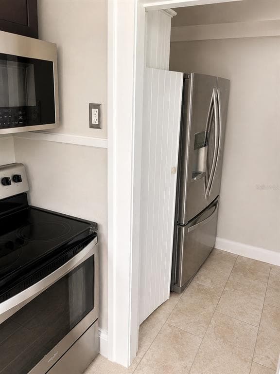 314 30TH STREET N, ST PETERSBURG, FL 33713 — zdjęcie 4