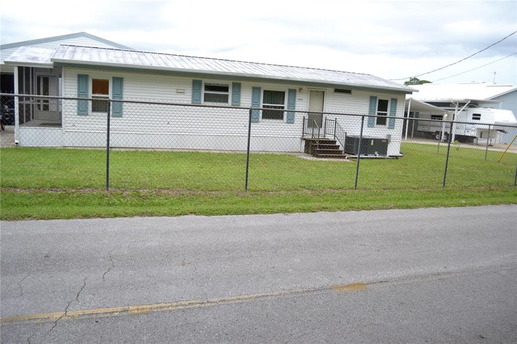 5951 SE 158TH COURT, OCKLAWAHA, FL 32179 — zdjęcie 2