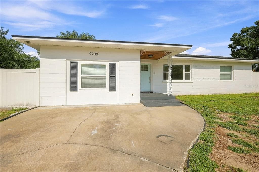 9708 FOREST HILLS DRIVE, TAMPA, FL 33612 — zdjęcie 5