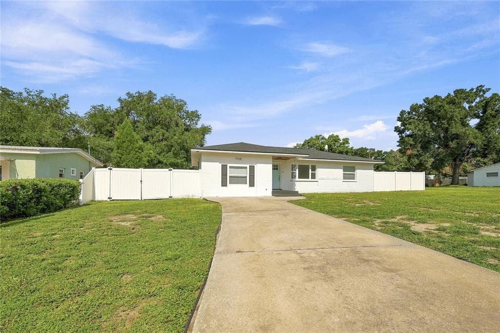 9708 FOREST HILLS DRIVE, TAMPA, FL 33612 — zdjęcie 4