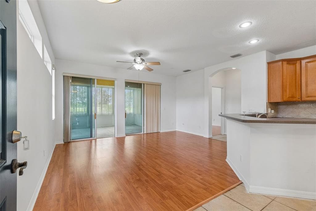 1105 JAMESON GREENS DRIVE # 1105, SUN CITY CENTER, FL 33573 — zdjęcie 4