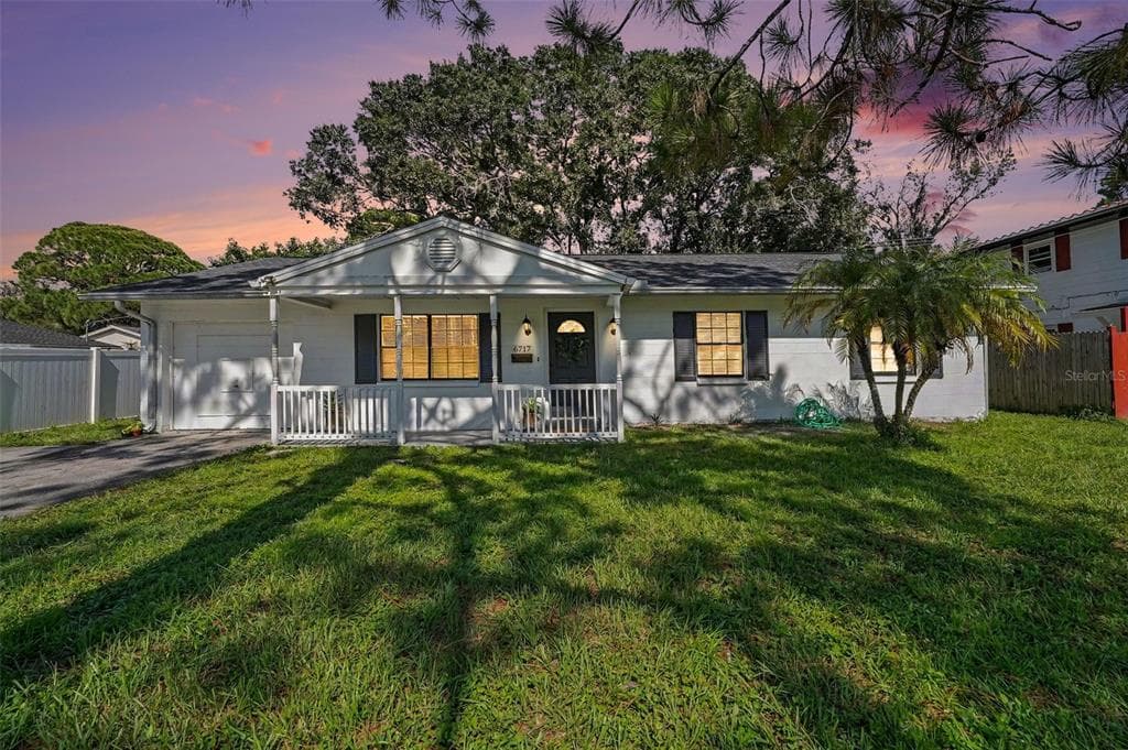 6717 MORNAY CIRCLE, TAMPA, FL 33615