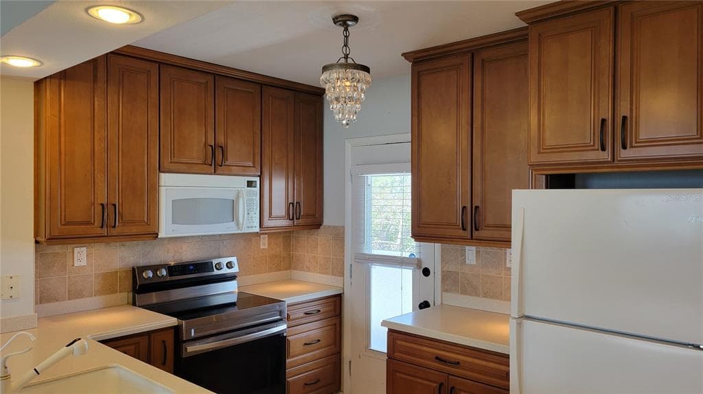 771 JOHN RINGLING BOULEVARD # 32FAIR, SARASOTA, FL 34236 — zdjęcie 2