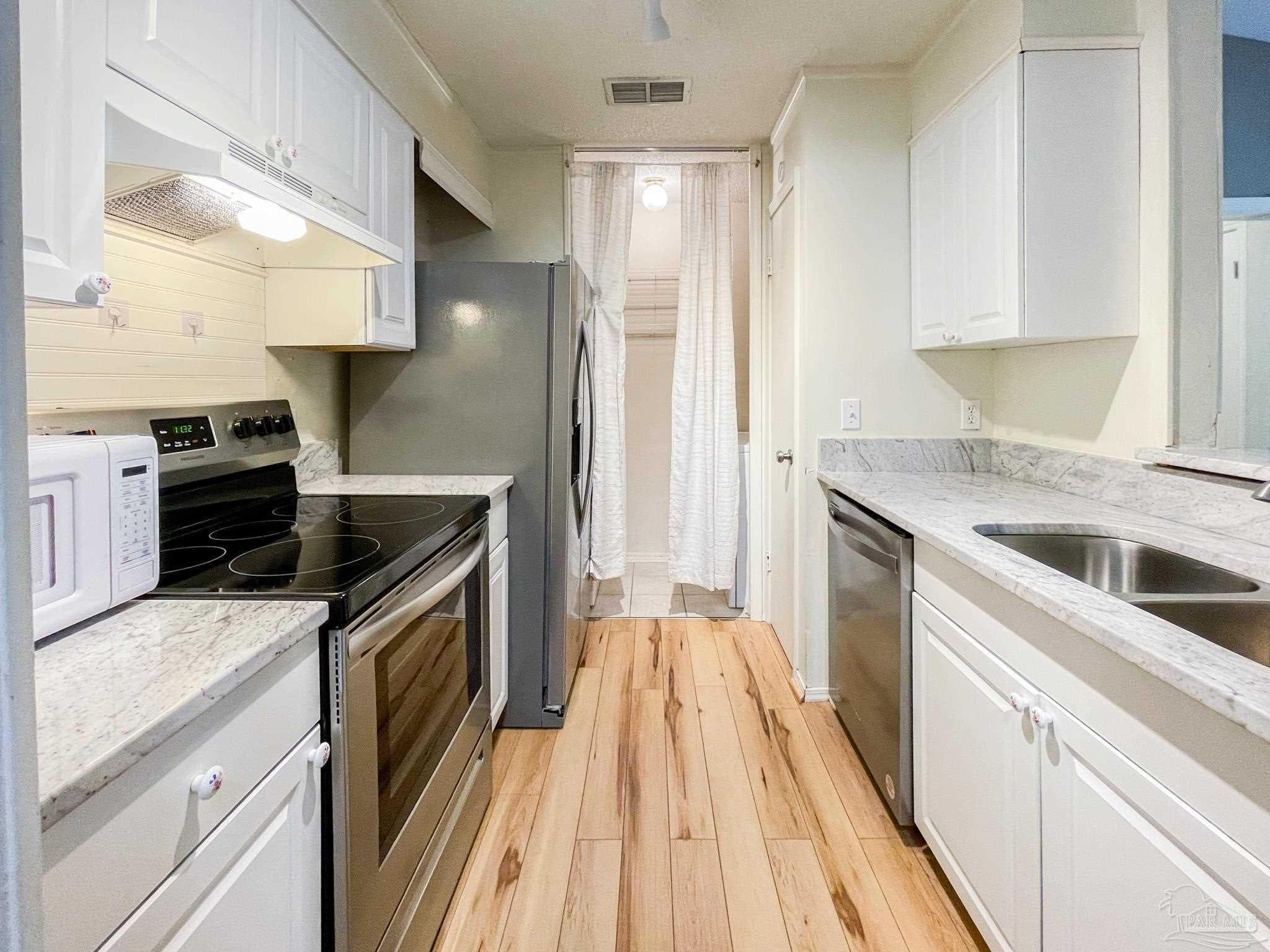 601 E Burgess # E4, Pensacola, FL 32504