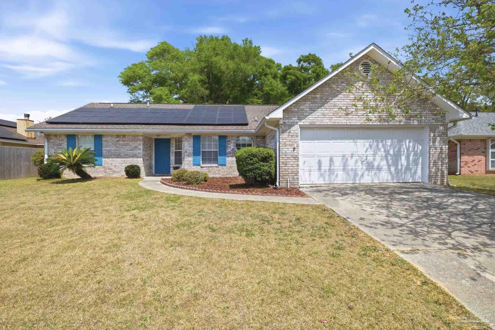 2560 Southern Oaks Dr, Cantonment, FL 32533