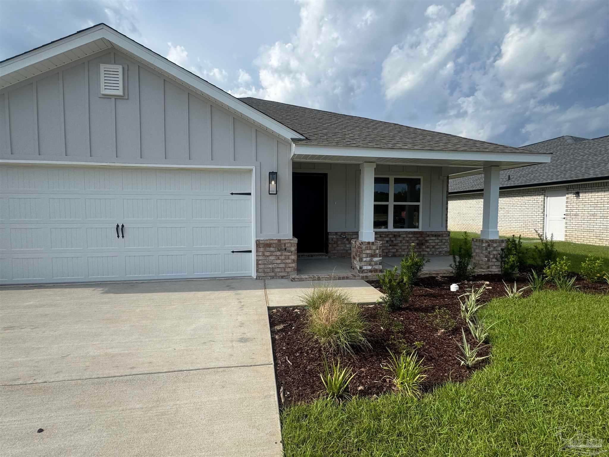 5286 Hidden Pines Cir, Milton, FL 32583