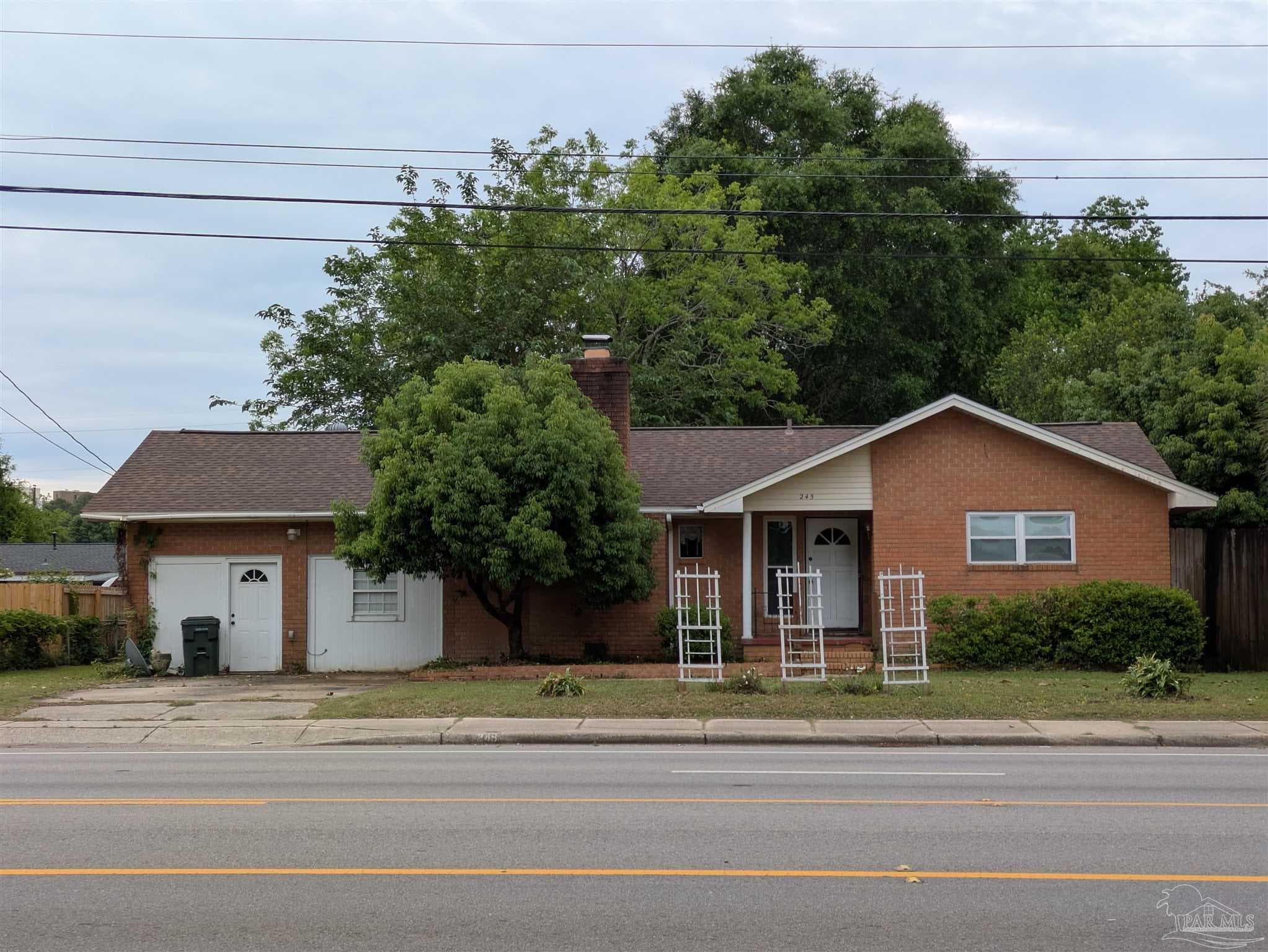 245 Airport Blvd, Pensacola, FL 32503