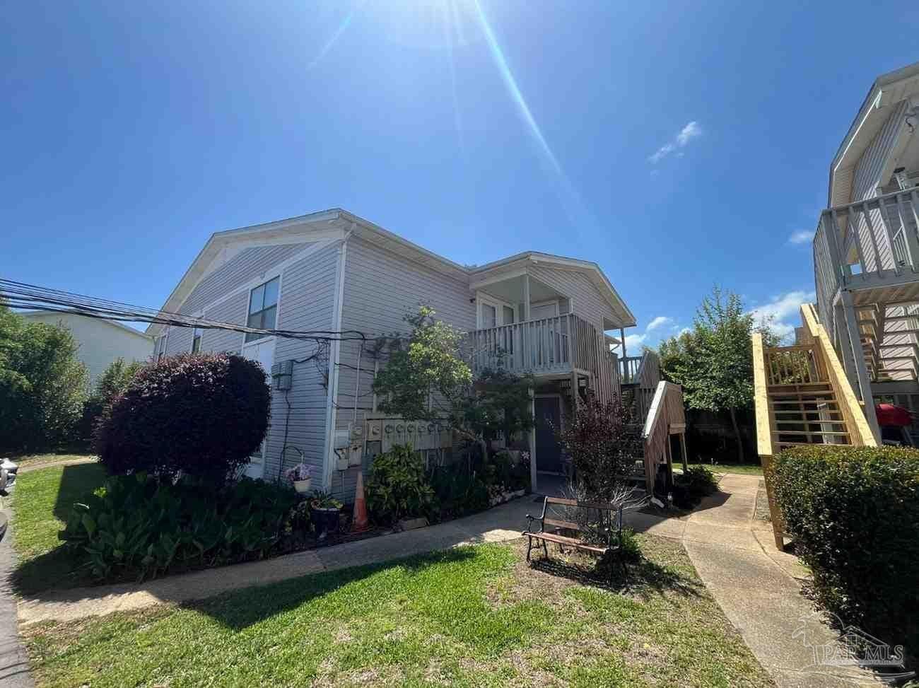 1301 Redwood Ln # B, Gulf Breeze, FL 32563
